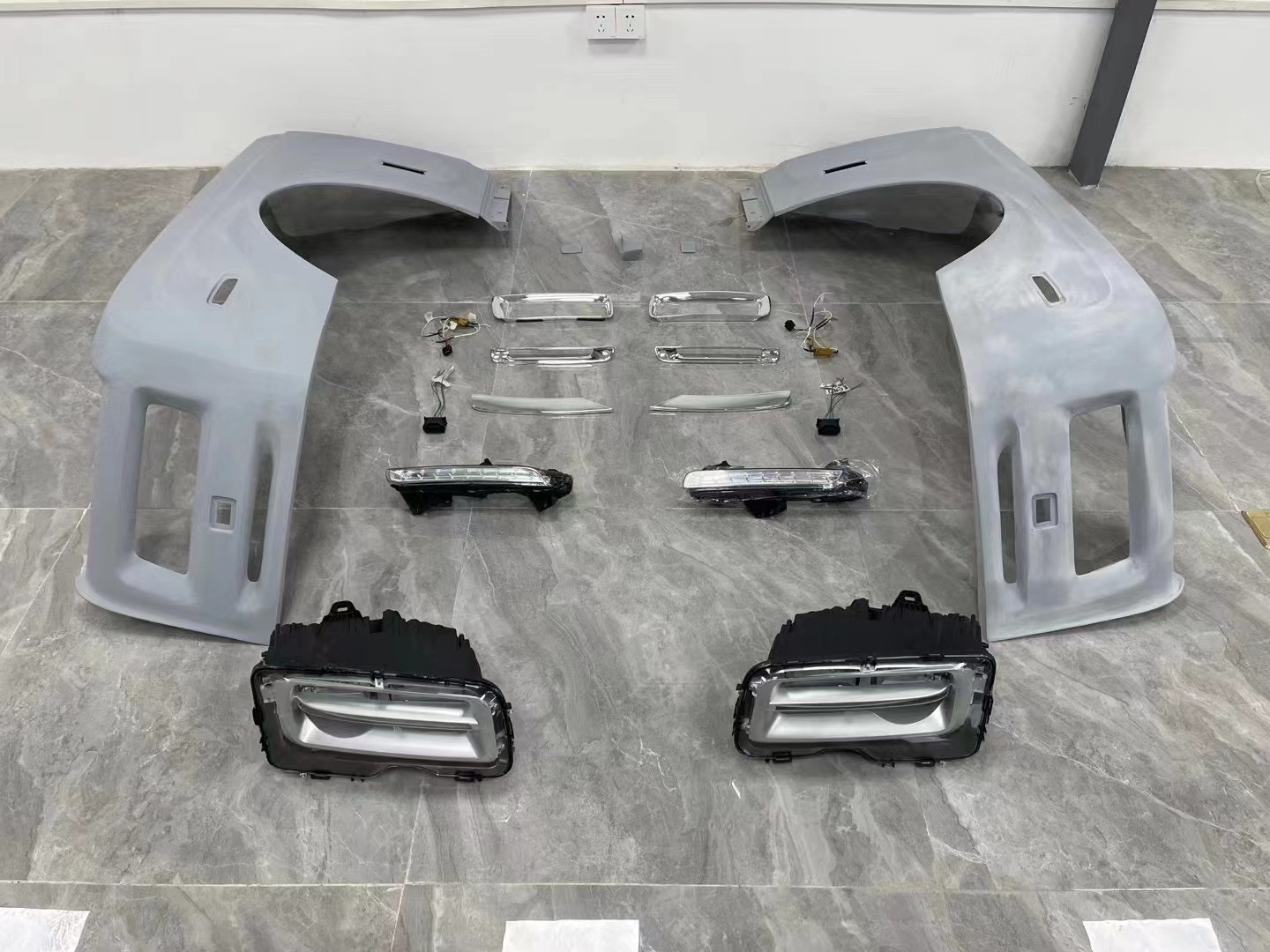 2004 - 2012 Car Body Kits Resin Fibre Rolls Royce Phantom Widebody 2013 Model