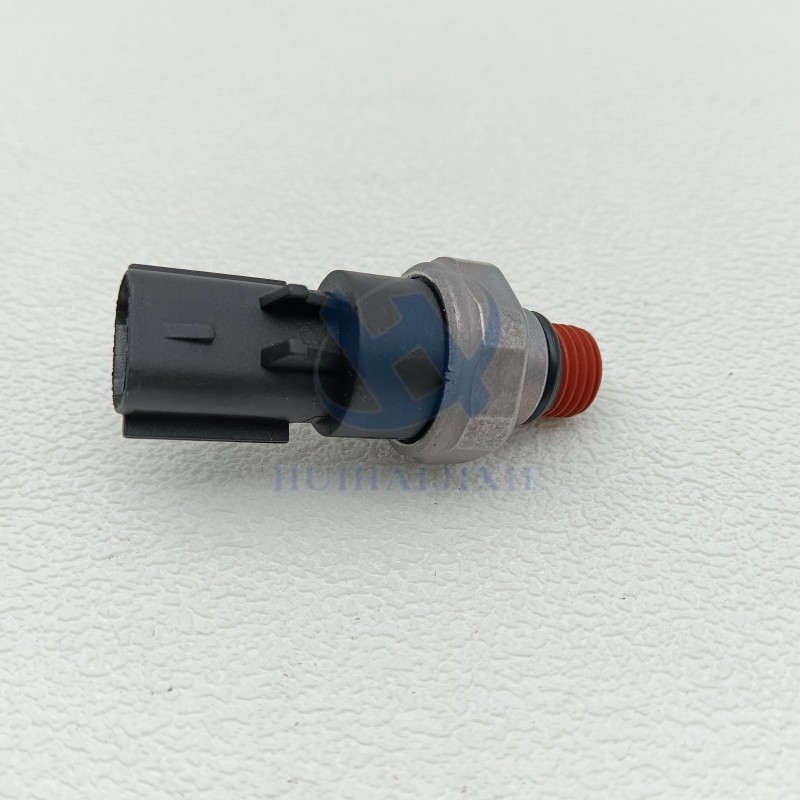 Oil Pressure Sensor 6744-81-4010 Pressure Switch for Komatsu PC200-8 PC210 PC220 PC240-8