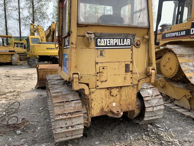 6 Way Blade Used CAT D4 Bulldozer/CAT D4C Bulldozer CAT 3046 6 Cylinders Engine
