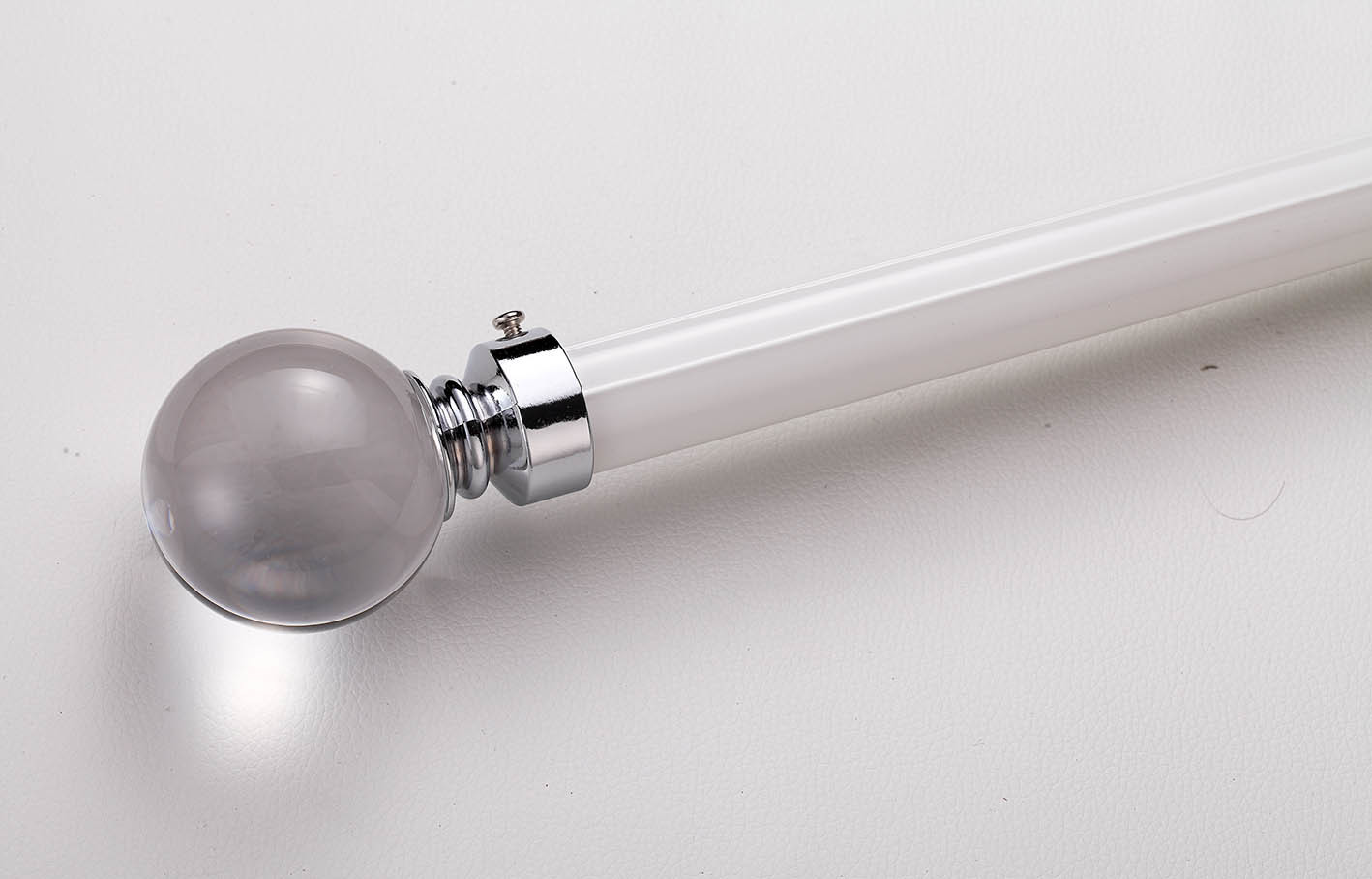 aluminum material silent to slide curtain rod for heavy curtains with crystal finals