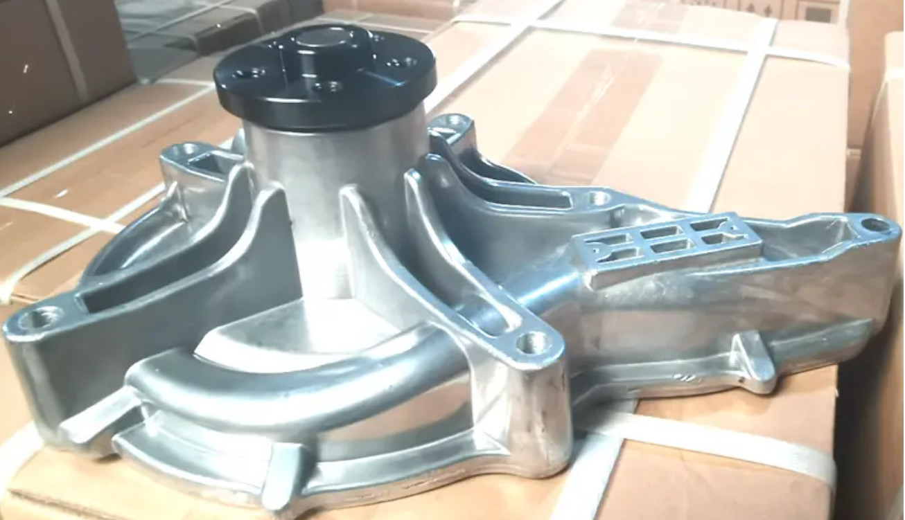 A35F A40E Engine Coolant Pump EC700B EC700C 24070789 22902431