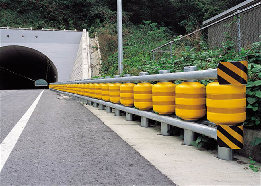 Rotatable Crash Barriers For Dangerous Road Sections
