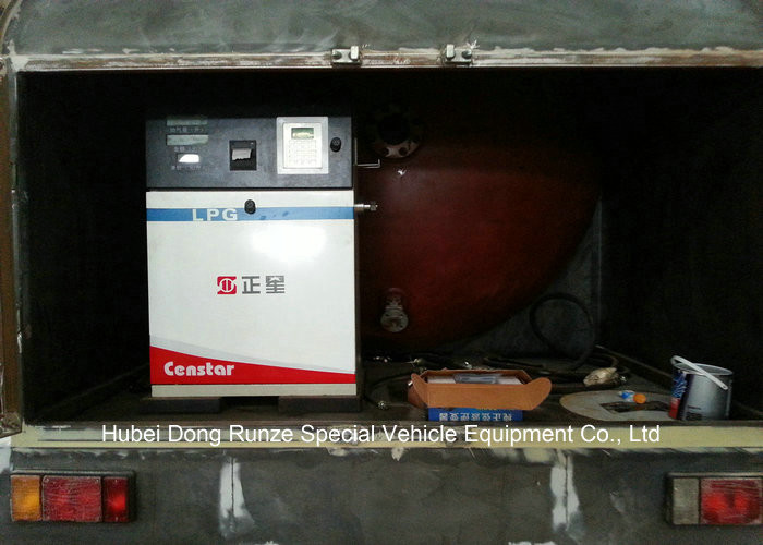 Road Bobtail LPG Gas Tanker With Mobile Dispenser , Bobtail Propane Delivery Truck