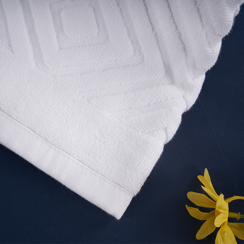 100% Cotton Hotel Bath Mat Jacquard Logo Compressed Disposable Quick Dry