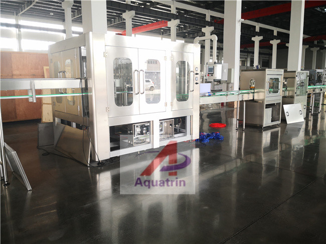 18000Bph Juice Bottle Filling Machine PLC 7.5kw Triple Screw Cap