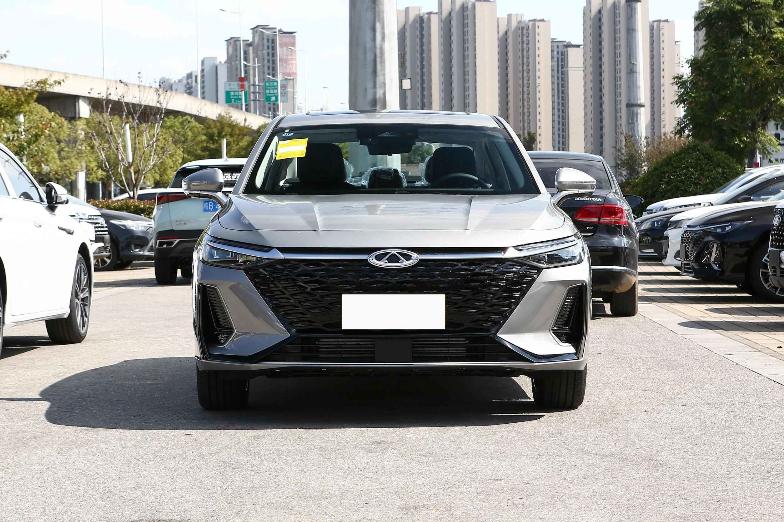 Petrol Fossil Fuel Powered Car Auto Sedan Vehicles 1.6T CHERY ARRIZO 8