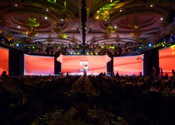 Ultra Thin 500x500x80mm HD Led Display P3.91mm High Refresh Rate 1920Hz