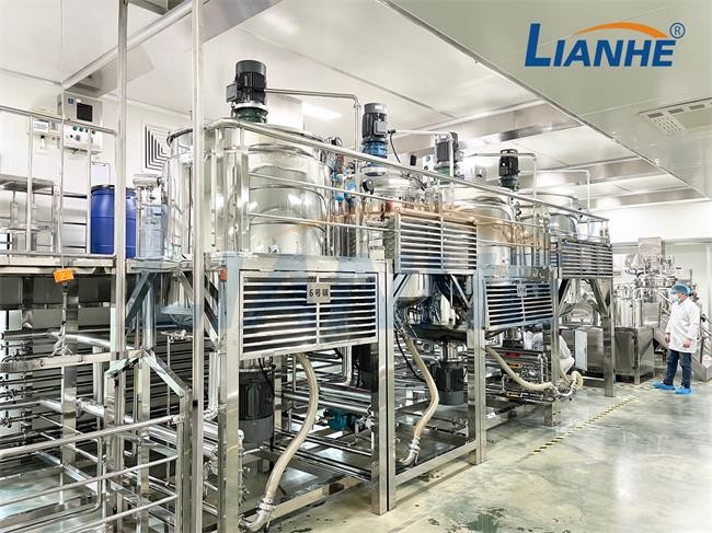 2000L Shampoo Shower Gel Making Machine Hand Sanitizer Homogenizer Mixer
