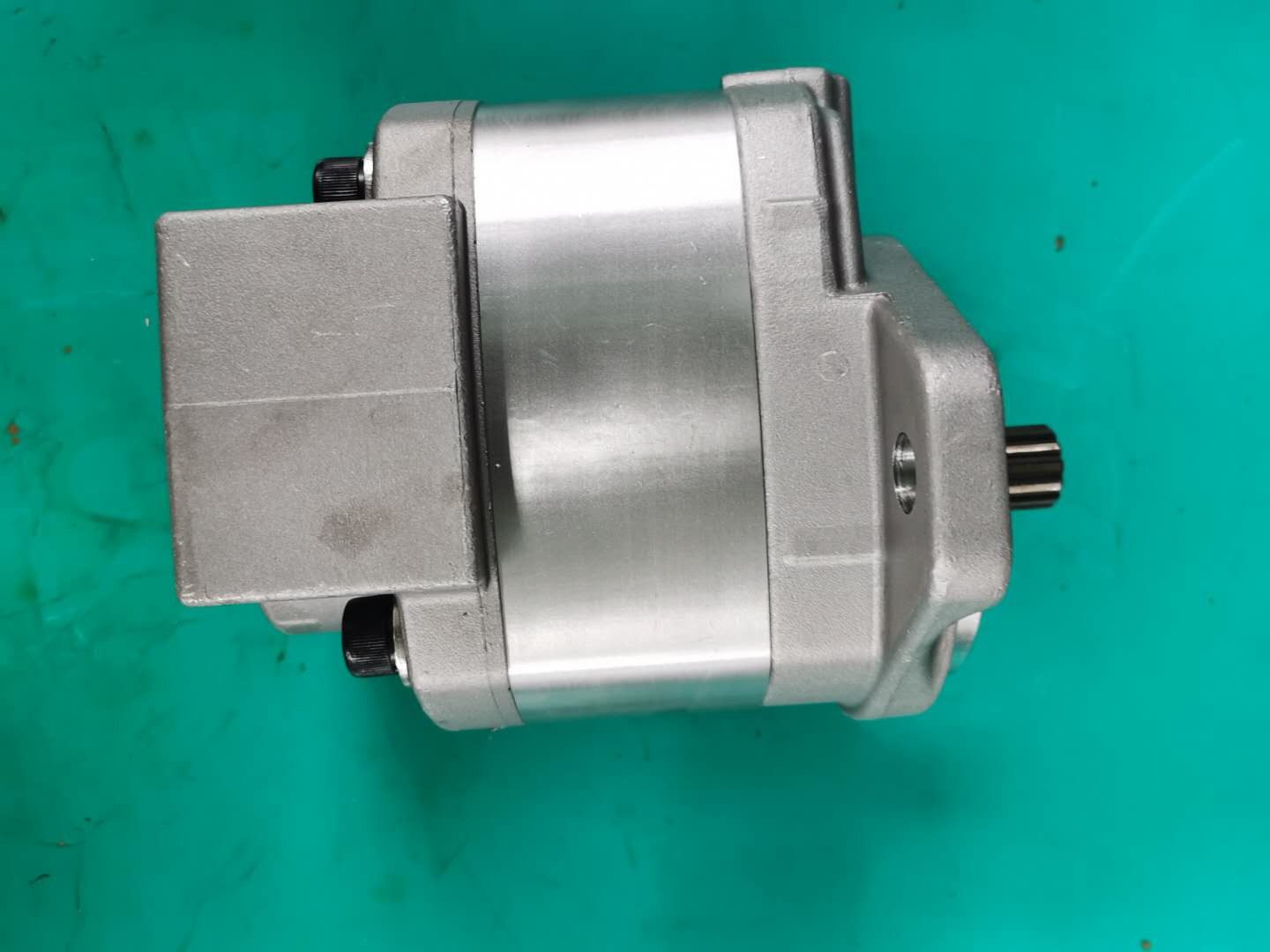 705-11-34100 SAL50 Komatsu hydraulic aluminum Gear Pump Wheel Loaders 530 530B WEIGHT:6.981kgs
