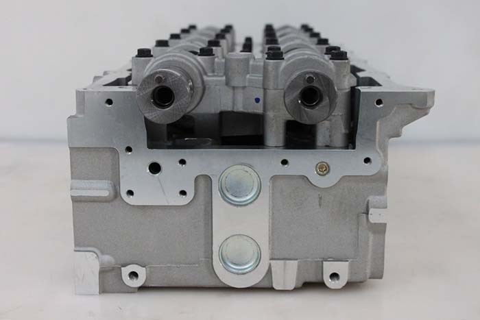 D4CB D4CBVGT Complete Cylinder Head Assembly For Hyundai 22100-4A100 908753