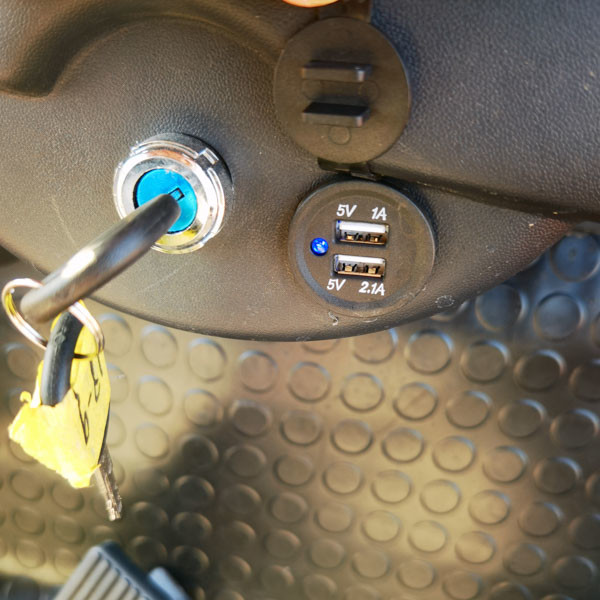 ISO9001 2 Person EV Golf Cart Road Legal Golf Buggy 48V Lead Acid Battery 30mph