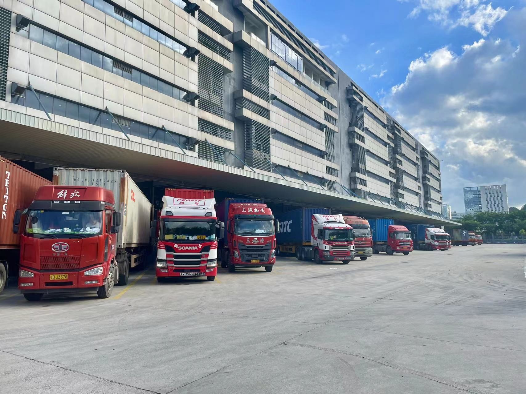Large Bonded Warehouse In China With Duty-Free Import Function And Re-Export Trade Services