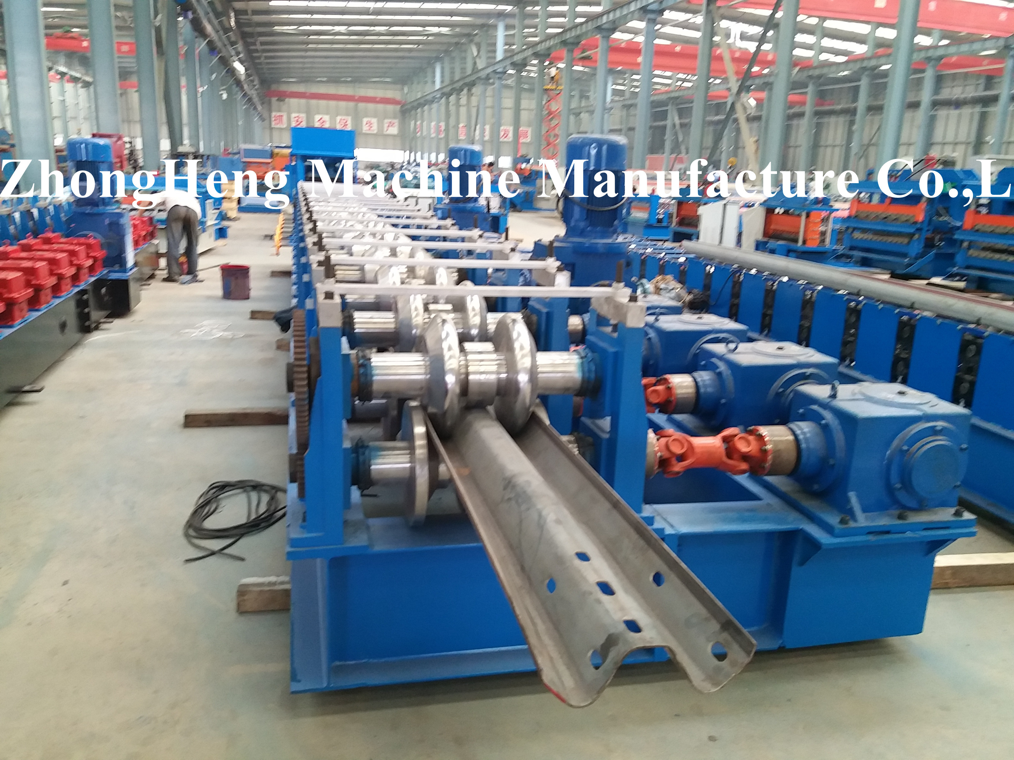 Highway Guardrail Roll Forming Machine For W Beam Guardrail Crash Barrier