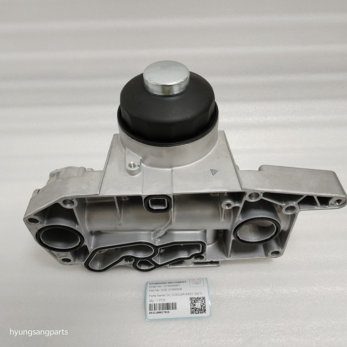 Engine Oil Cooler Assy VOE 21066506 VOE21066506 For EC160B EC180B