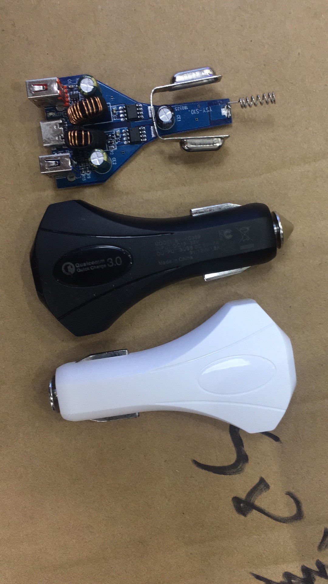 7A USB CAR CHARGER QC3.0 TYPE-C+ USB Universal Compatible USB CAR CHARGER for all electronics cheap price model 369