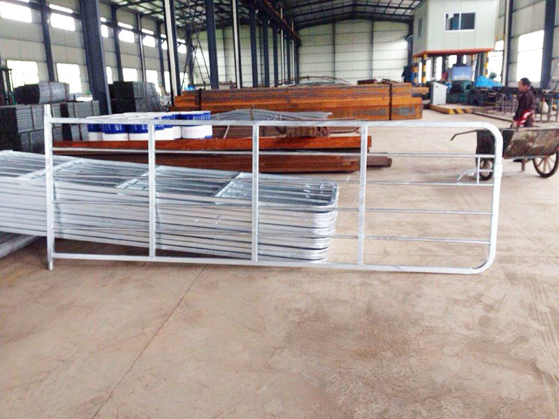 Gray Color Sheep Fence Panels Portable Cattle Yard Panels Alkali Resistance