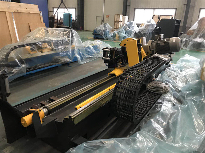 Mild Carbon Steel Pipe Mill Line With Cold Cutting Saw HG 76