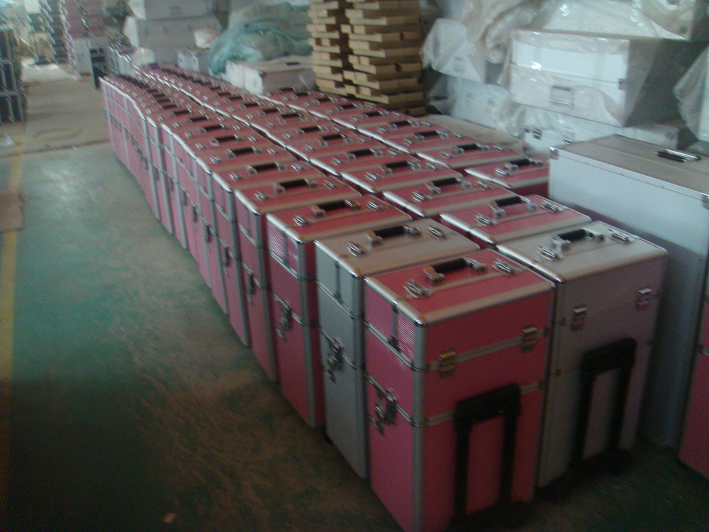 Fast Delivery Aluminum Attache Case , Aluminium Metal Briefcase With Lock