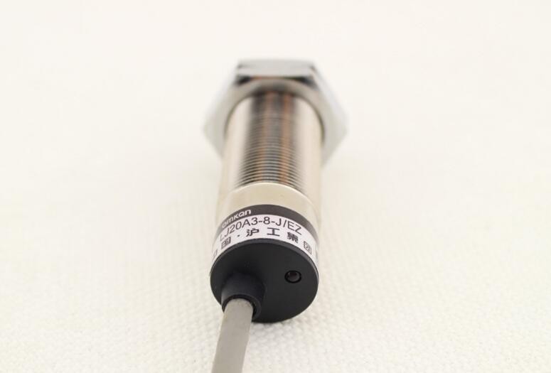 Inductive Proximity Sensor LJ20A3-8-Z/AY 3Wire NC DC 6-36V PNP 200mA Proximity Switch