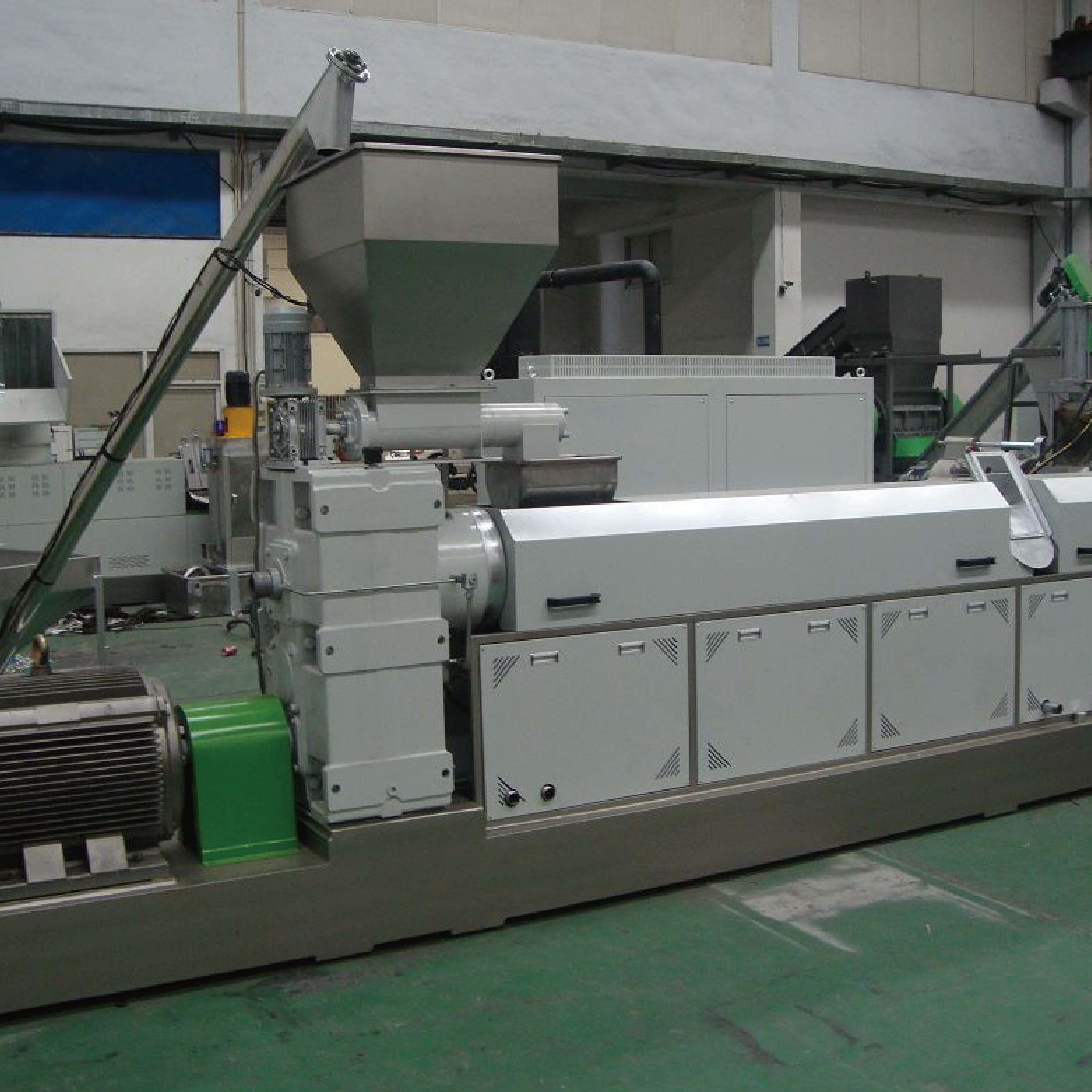 Plastic Two Stage Compounding Extruder Machine For Pvc Cable Material