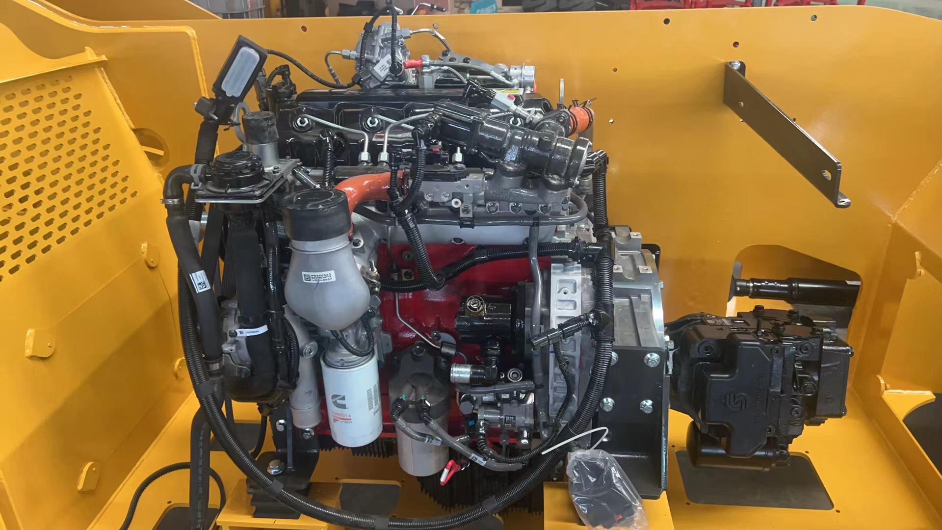 3-5 Ton Diesel Forklift with 7m Telescopic Handler and USA Cummins EPA T4F Engine