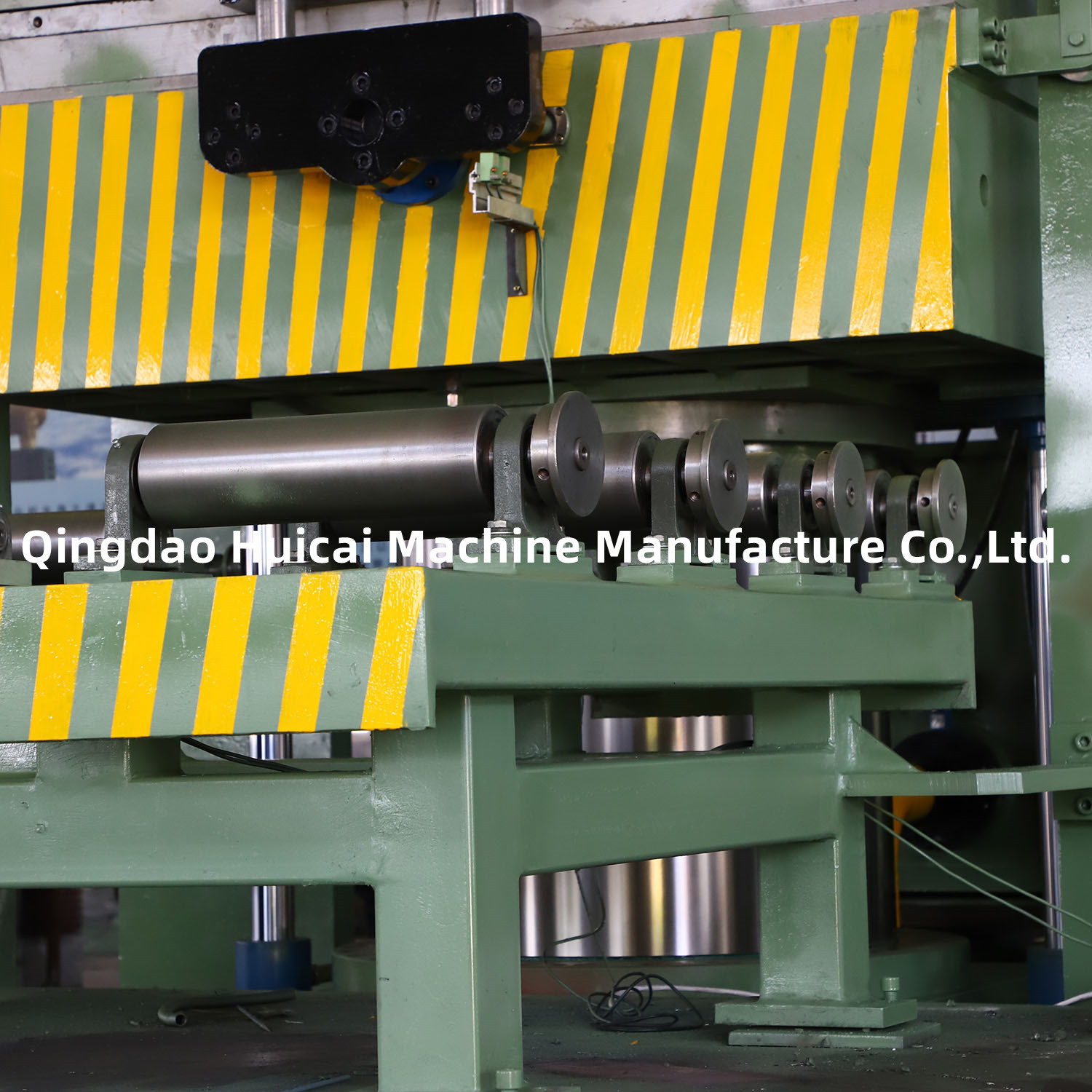 50000 Playground Rubber Mat Making Machine with Electricity Heating Method