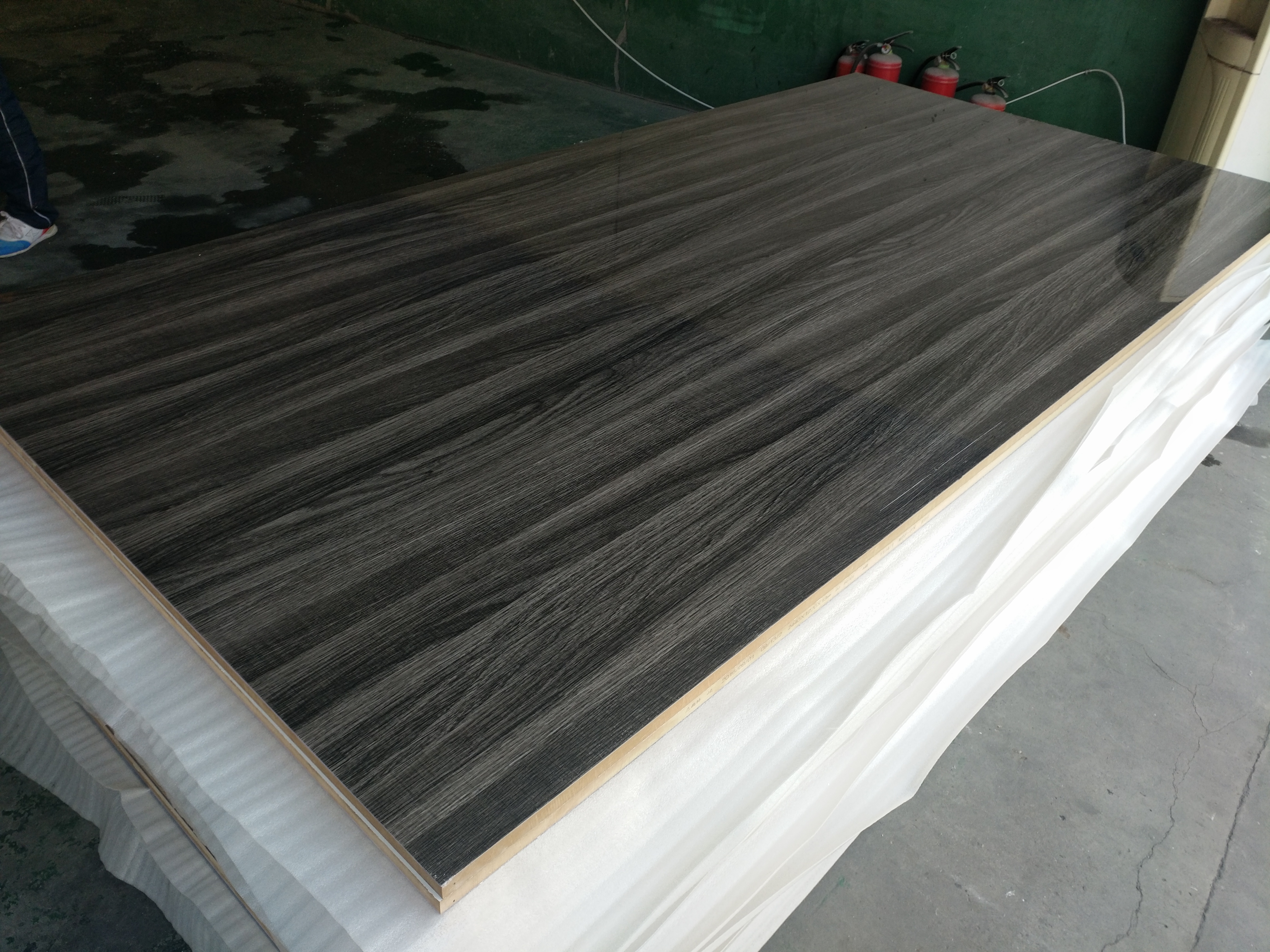 750KGS/M3 Wood Effect Paint Mdf