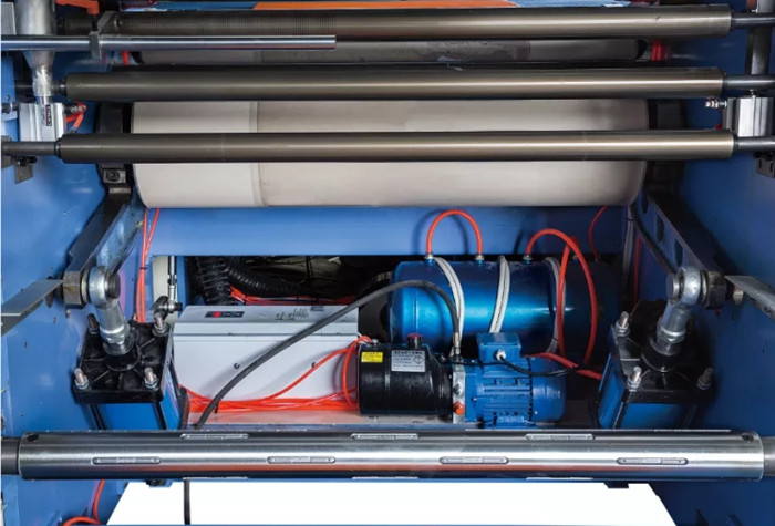 JIGUO Automatic Film Laminator Machine Flying Knife FMZ-1080BN High Speed