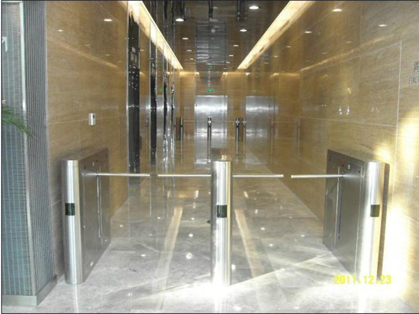 Remote Control Turnstile Entrance Gates , Single Arm 304 Stainless Steel Turnstile