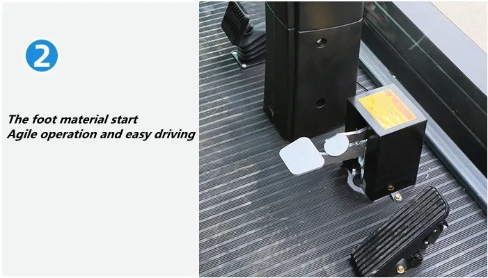 Driving Type Full Closed Cabin Road Street Sweeping Machine For Cold Area
