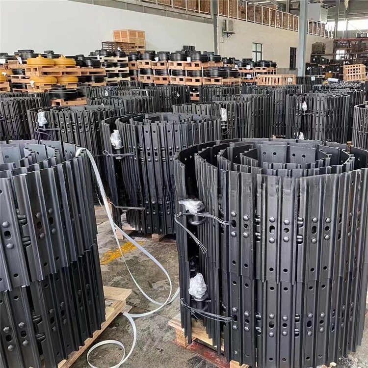 Construction Machinery Parts Group Excavator Track Link Assembly Durable Track Chains