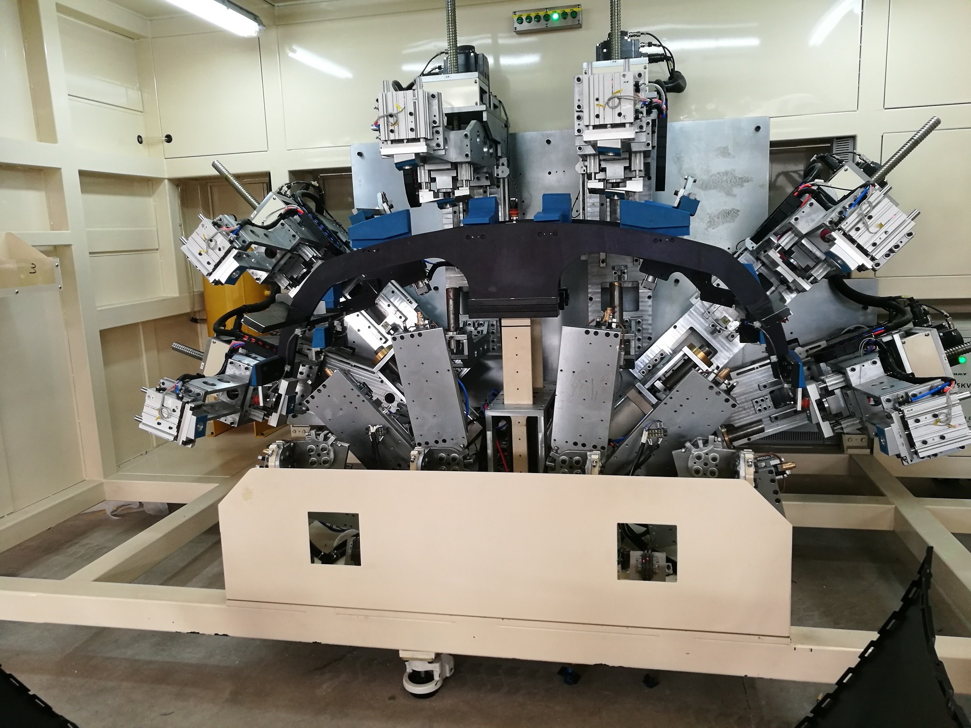 30Khz Ultrasonic Spot Welding Machine For Front Bumper And Rear Bumper