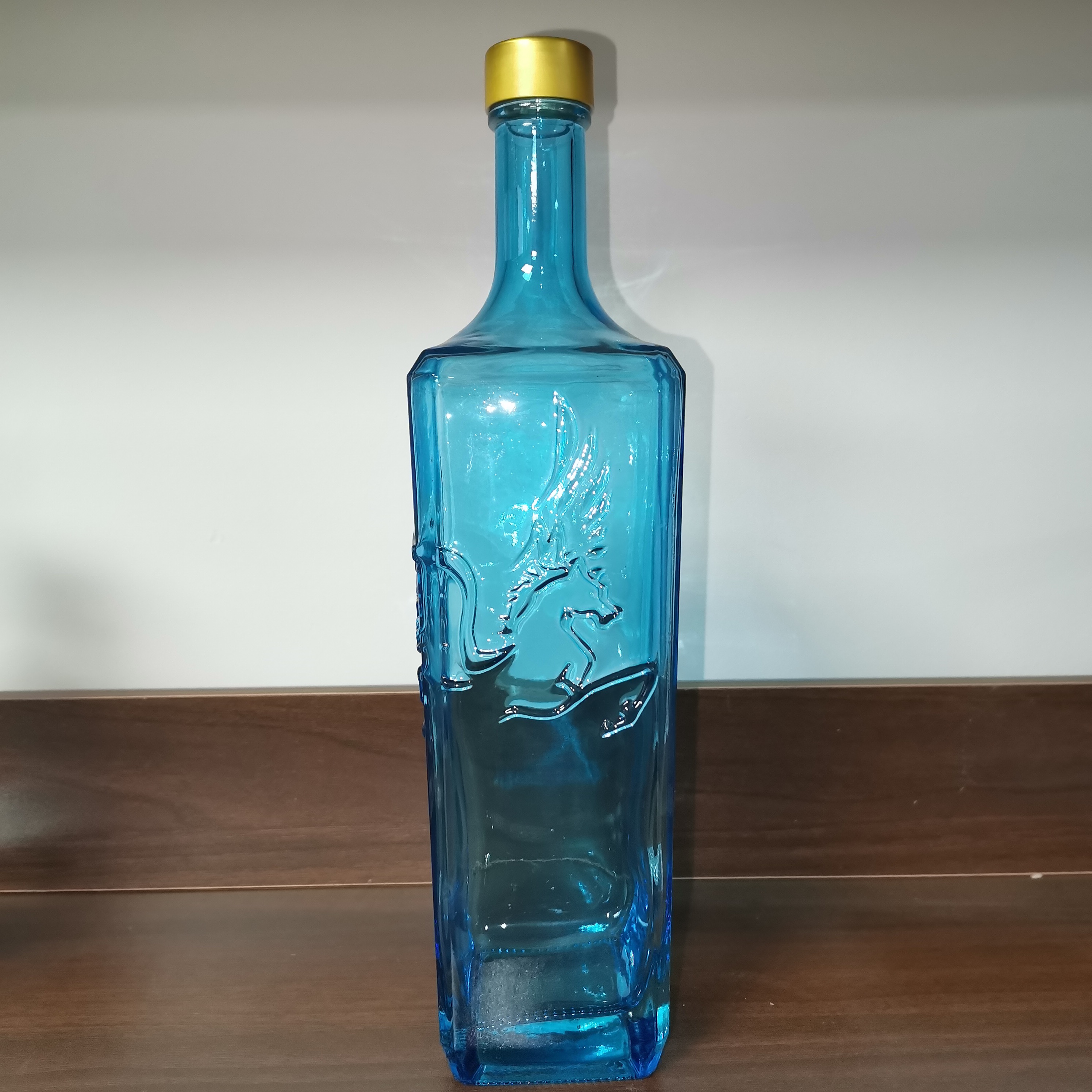 500ml 750ml 700ml 1l Transparent Blue Sky Ocean Color Spirit Glass Bottle