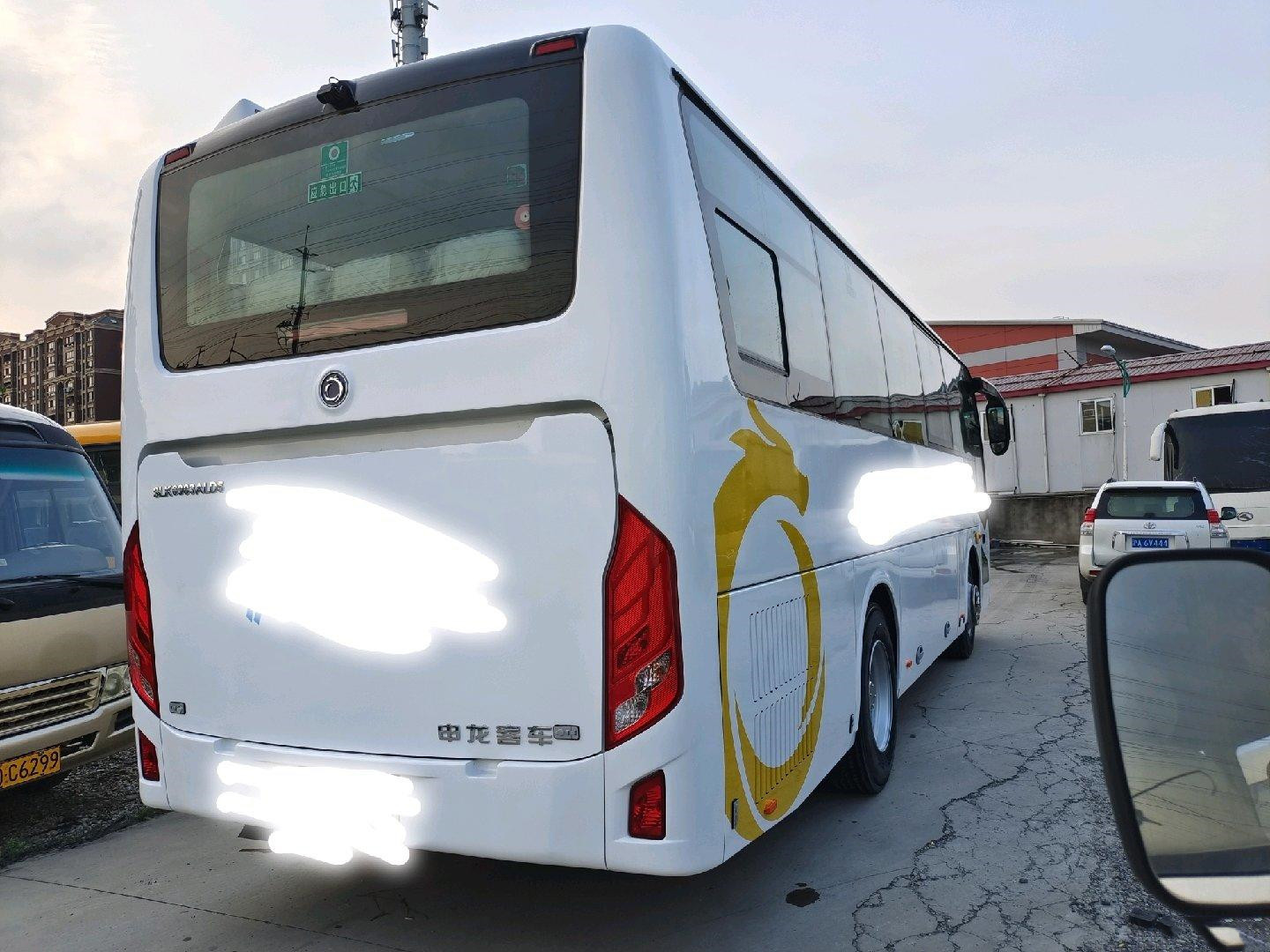 38Seats New Tour Bus Sunlong Brand SLK6903 Airbag Chassis 2020 Euro6 New Coach Bus Low Kilometer Yuchai Rear Engine