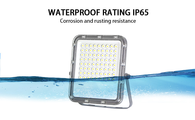 2700K 6500K Solar Powered Flood Lights 100w Big Capacity 3.2V Battery SMD 3030 LED Beads