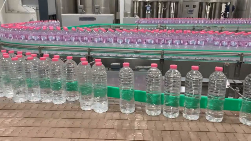 Palletizer 36000BPH Mineral Water Filling Machine 1.5kw SEW Omate