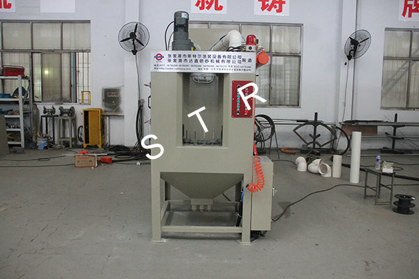 Tumbler Cart Industrial Sandblaster Cabinet to Remove Rust Cups Bottles Gears Camera Shells