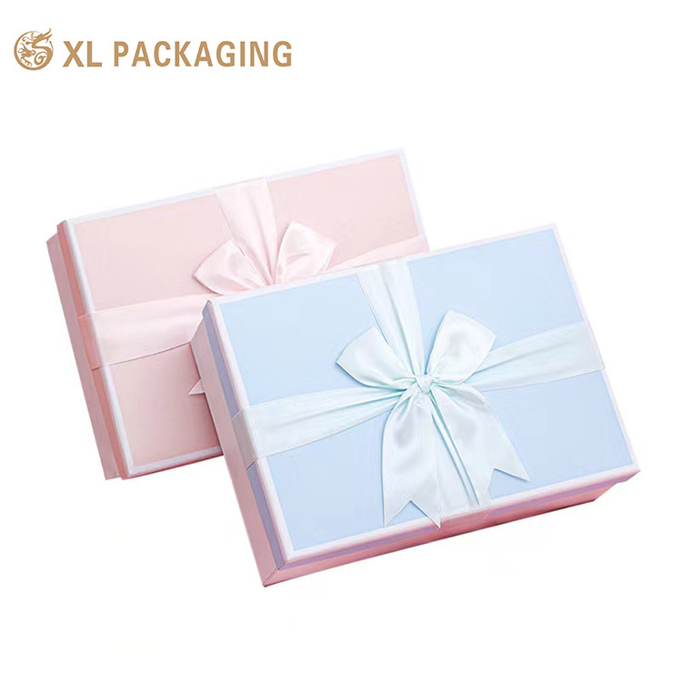 Custom Logo Printing Luxury Design Cardboard Paper Box , Clothes Skincare Festival Gift Packaging Box With Ribbon Bow