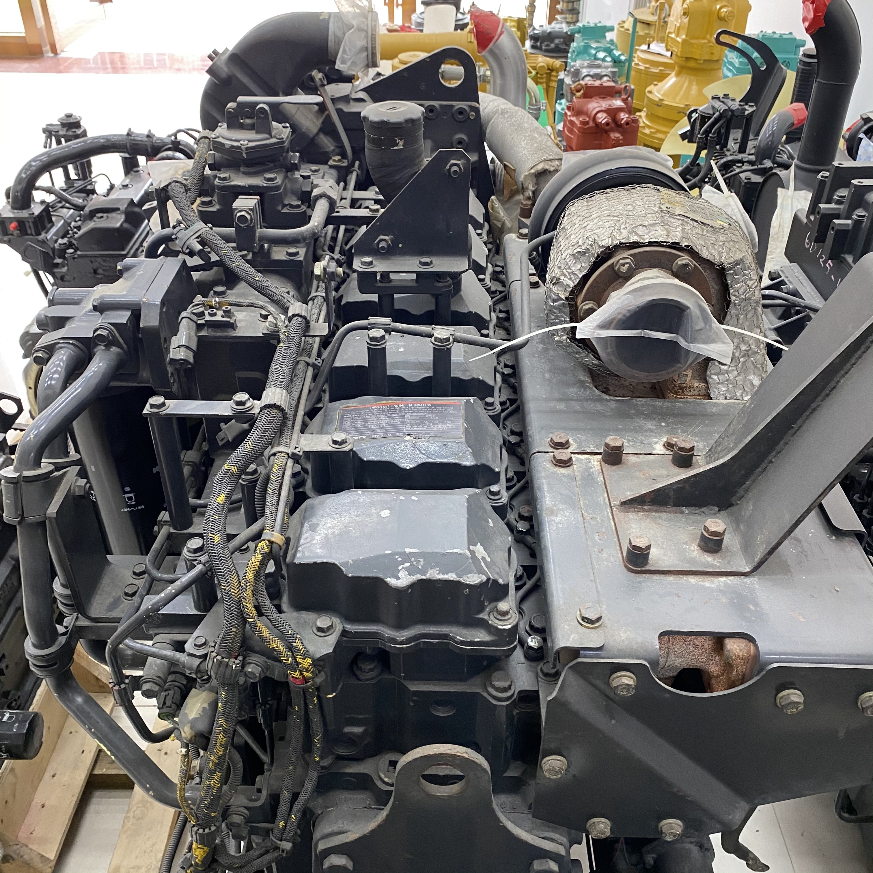 SAA6D125E-5 Single Cylinder Diesel Engine Komatsu Motor Electric Start