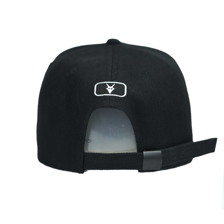 Curved Visor Personalized Embroidered Baseball Caps Leather Material