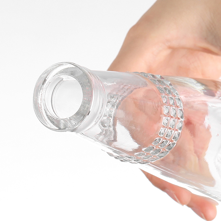 500ml Vodka Glass Bottle for Whisky Customized and Sophisticated Design