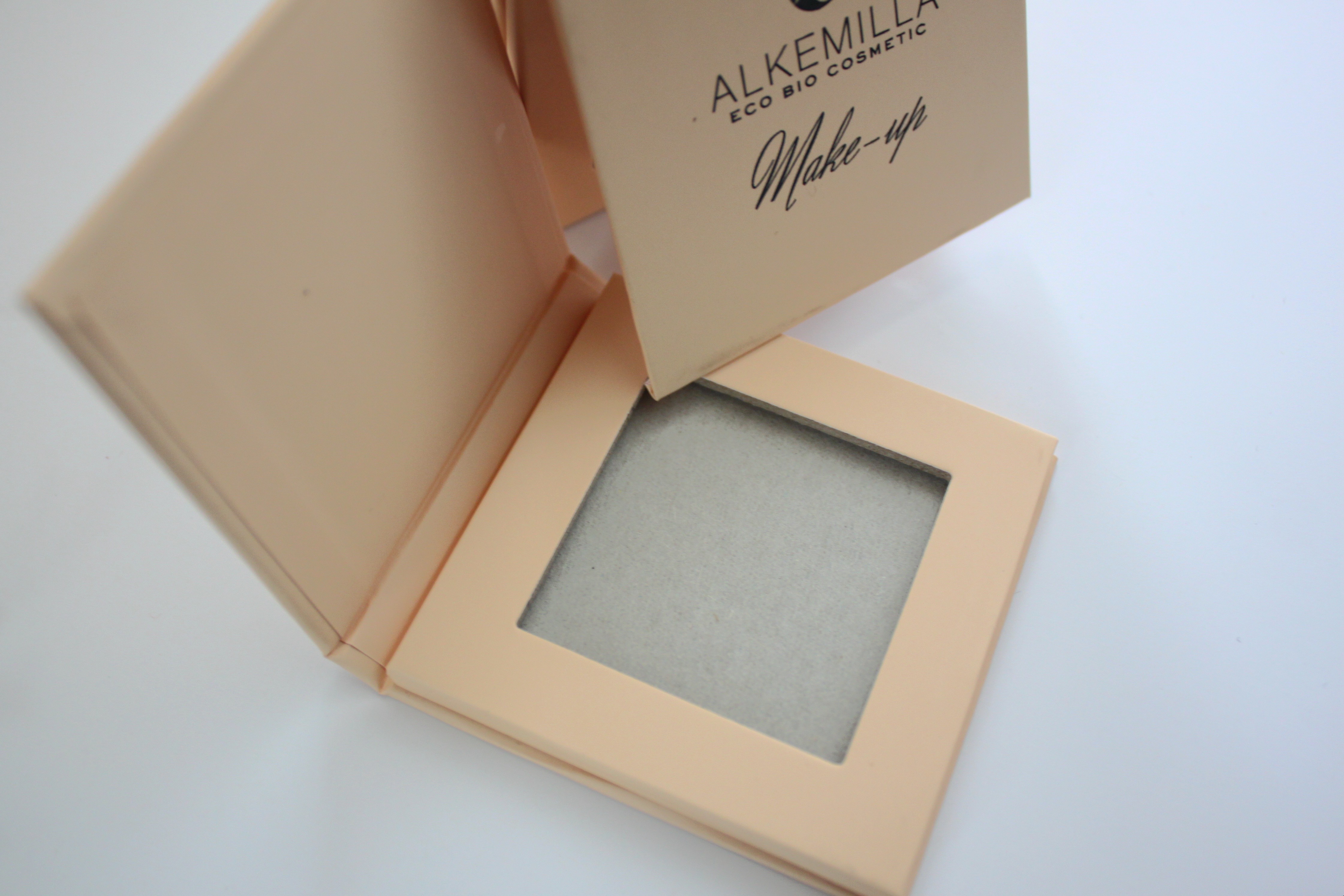 Single Empty Blush Palette Pans Pantone Printing With Soft Touch Lamination