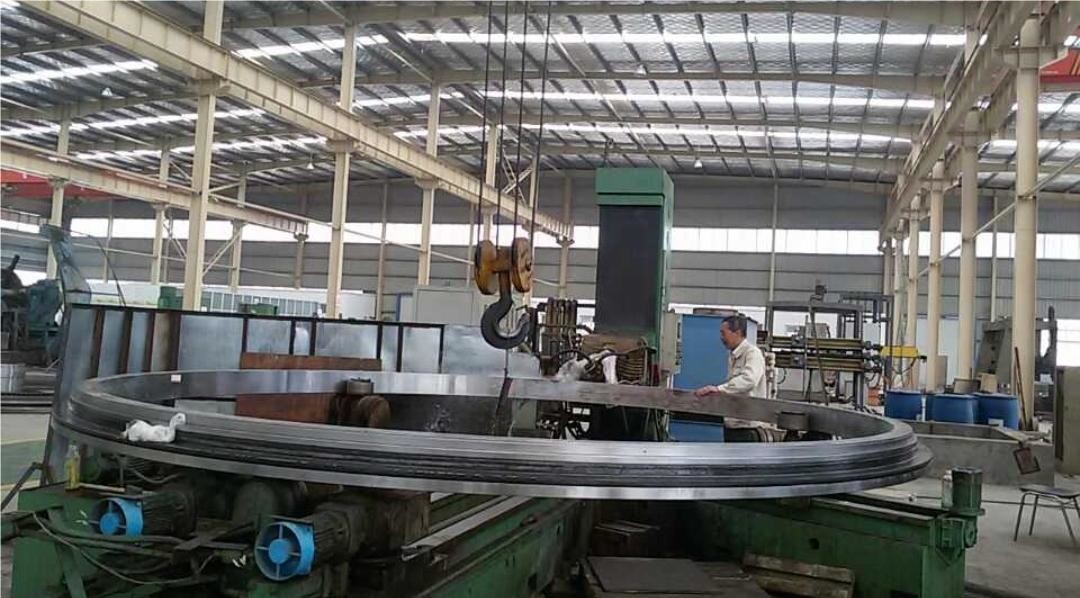 Factory Customized Nonstandard Heavy Excavator 50Mn and 42Crmo slewing ring bearing
