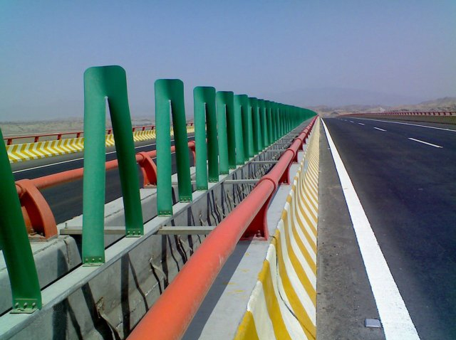 Highway Guardrail Reflective Road Facilities Durable Anti Dazzle Board Anti Glare