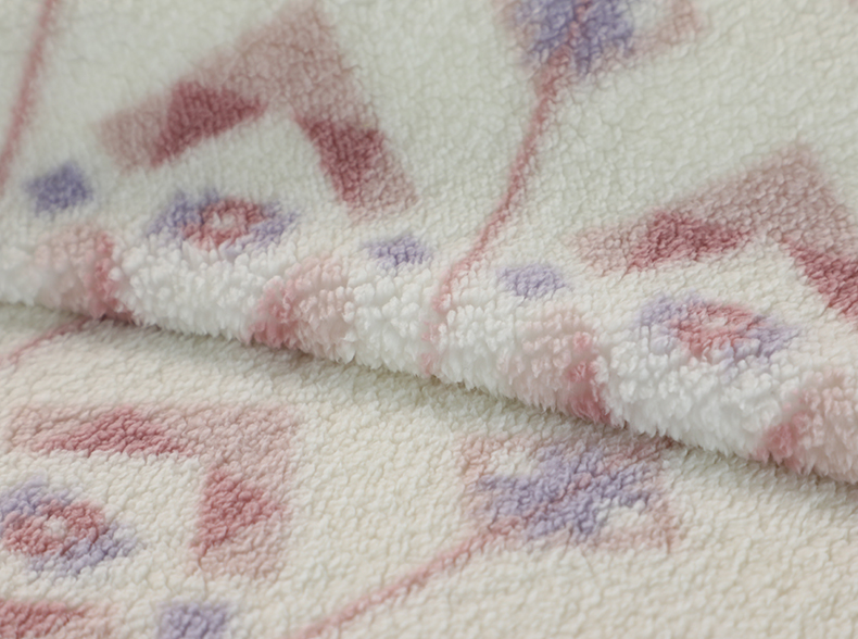 200gsm 150D 288F Stretch Velveteen Single Side Printed Geometric Pattern