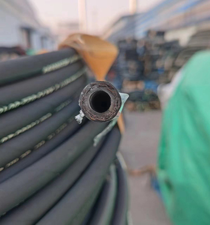 High Standard Hydraulic Oil Hose For Industries Oil And Gas Conveying