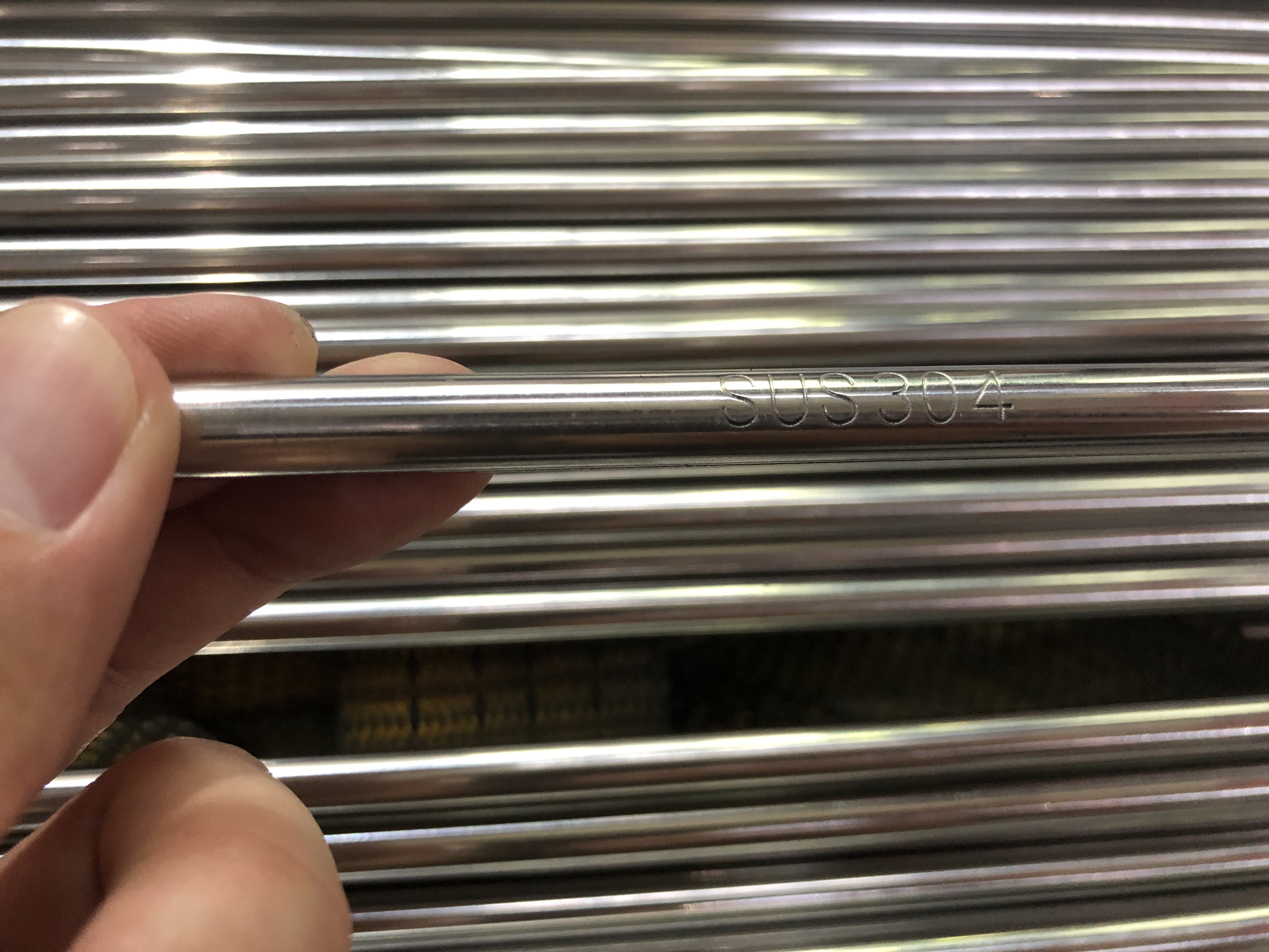 SS304L 0.6MM 4 Inch 304 Stainless Steel Pipe Tube Exhaust Tubing AISI