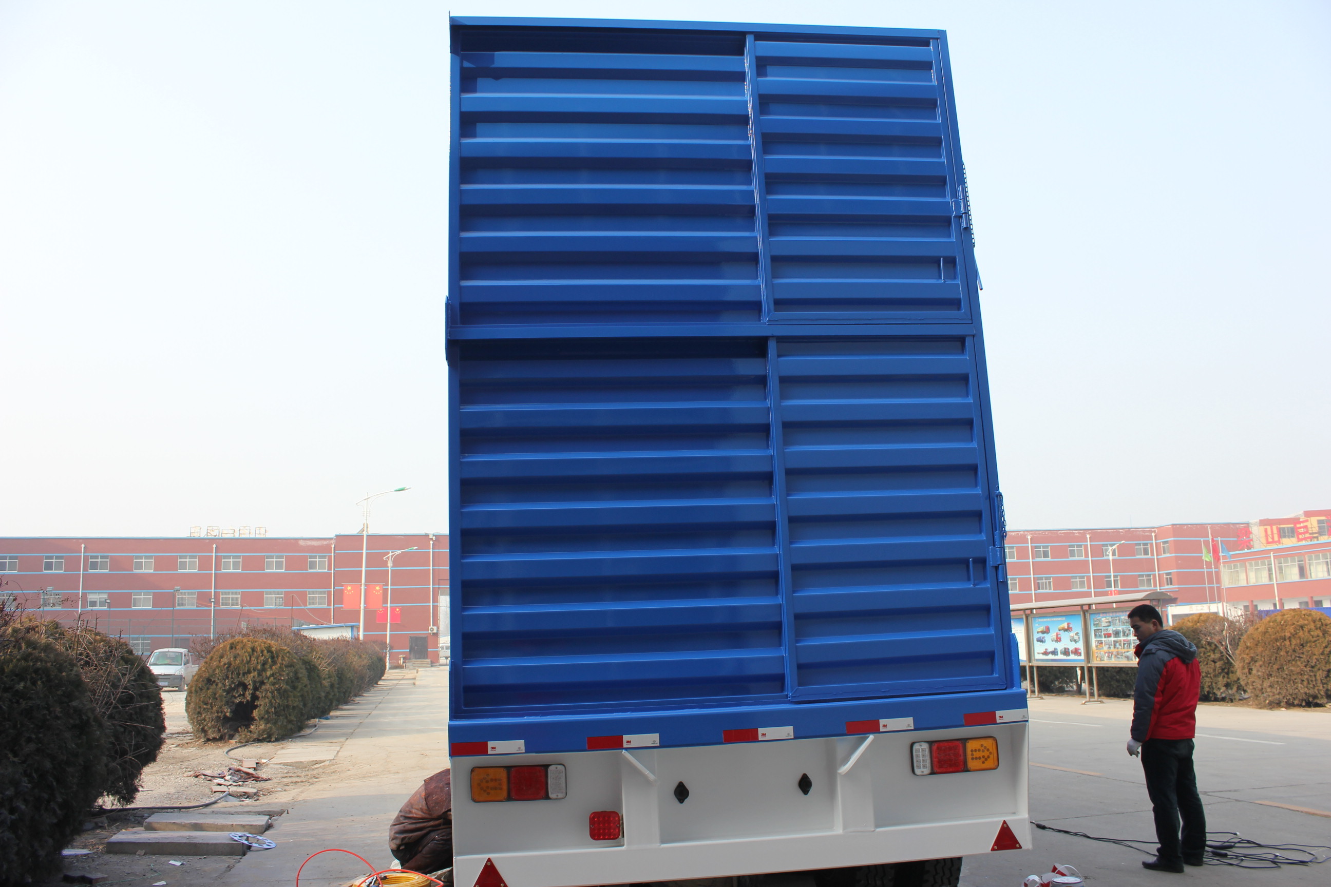 3 Axles Fencing Livestock Horse Carriage Semi Trailer in Liangshan With High Capacity