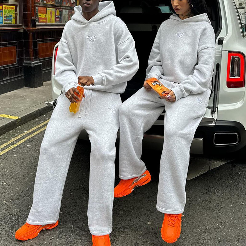OEM Service Jogging Sweat Suit Embroidery Logo Streetwear Hoodie And Sweatpants Set
