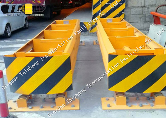 Steel Material Anti Collision Road Traffic Safety Crash Barrier Crash Cushions